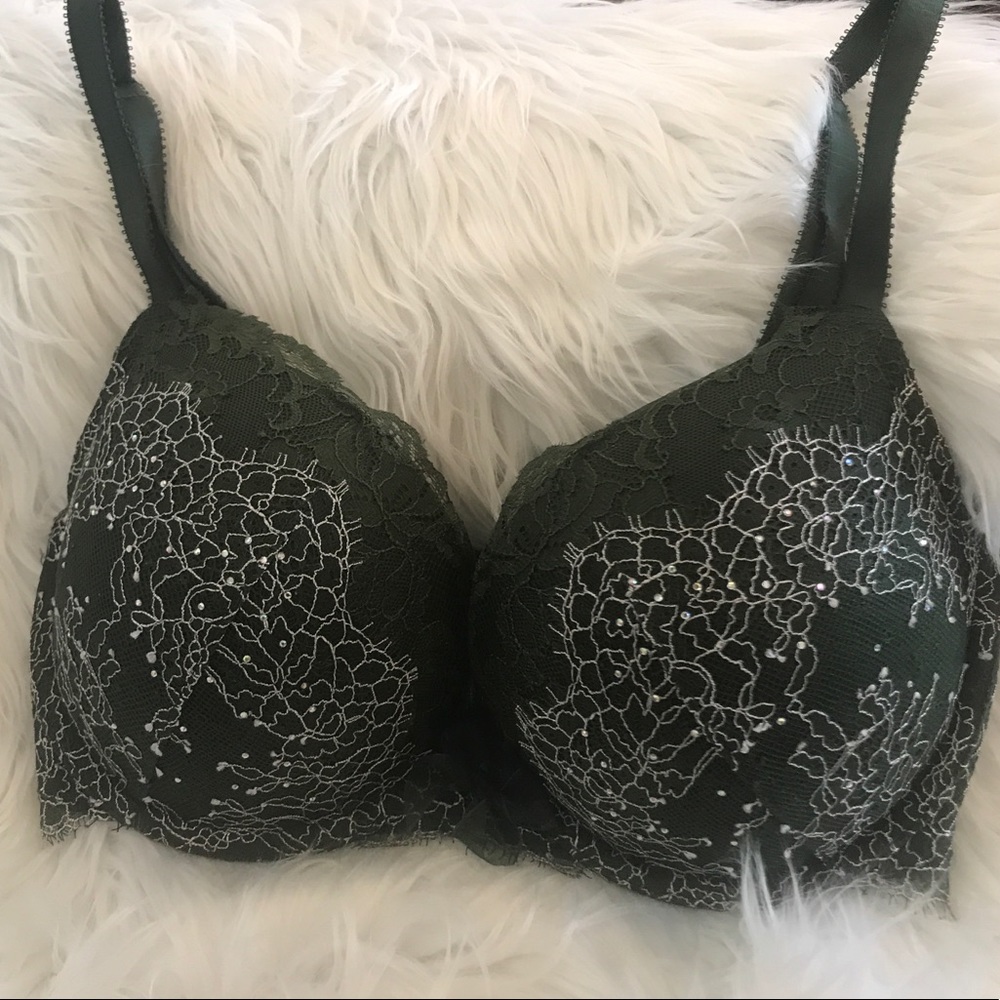 Victoria’s Secret Dream Angel Push-Up Bra 💚